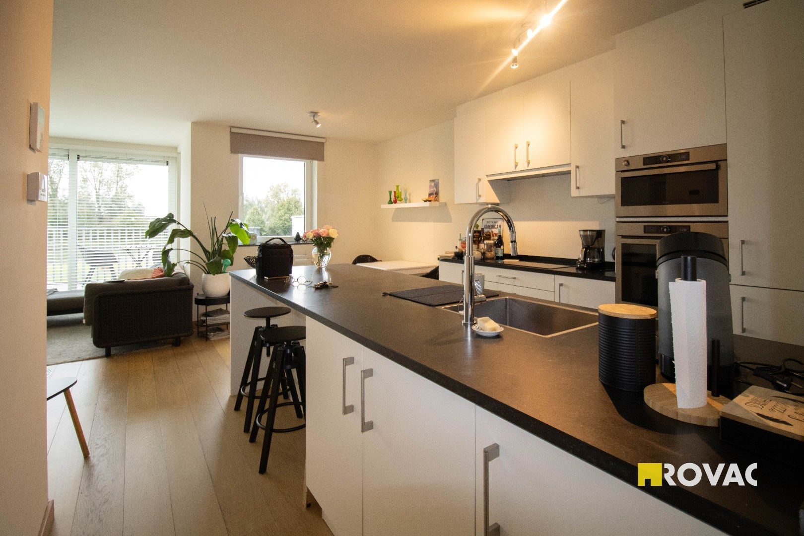 Zeer energiezuinig en instapklaar appartement (tot. opp. 81,44 m²) met private autostaanplaats foto 4