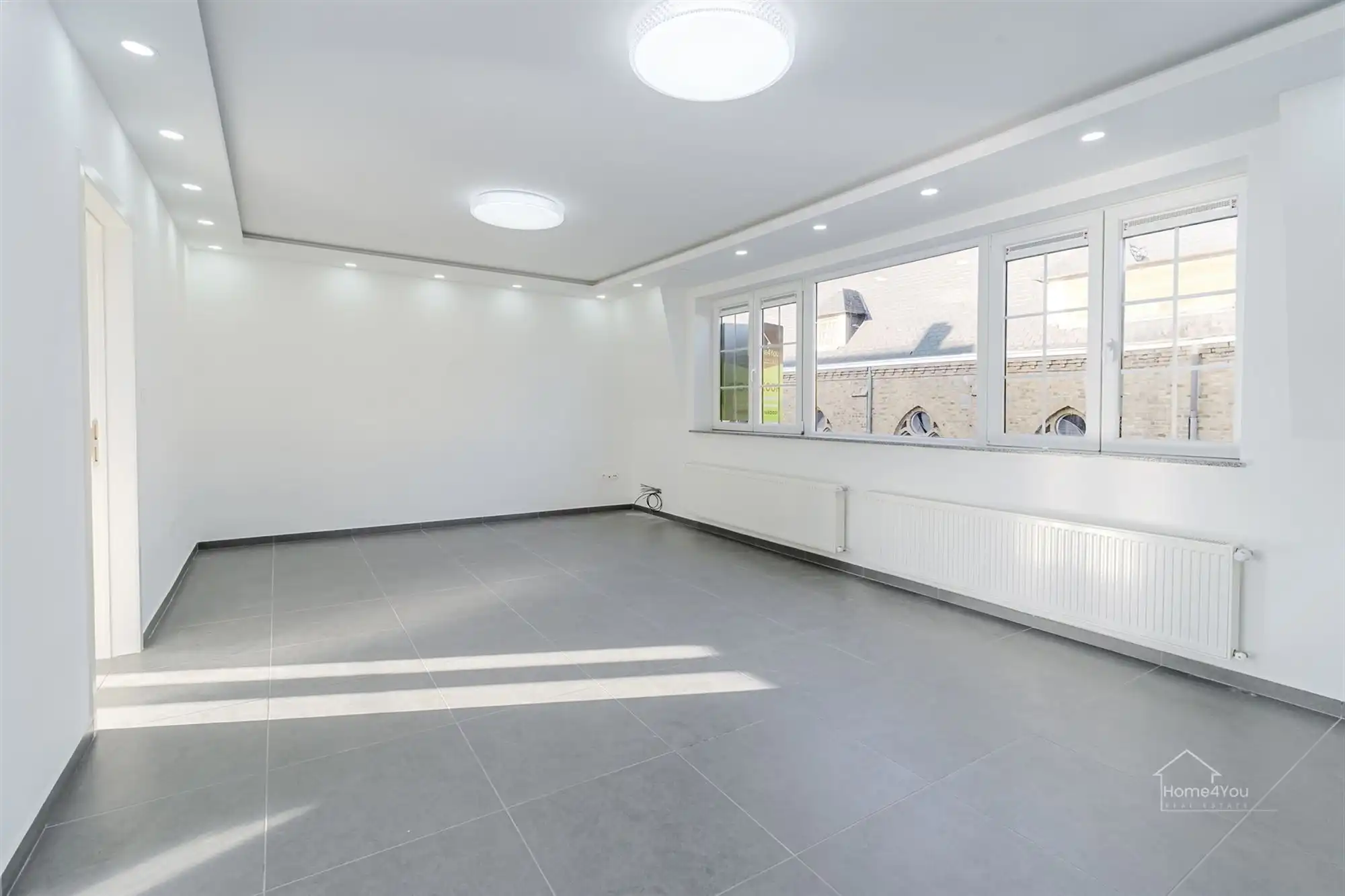 Ruim duplexappartement 4 slaapkamers 2 badkamers!  foto 8