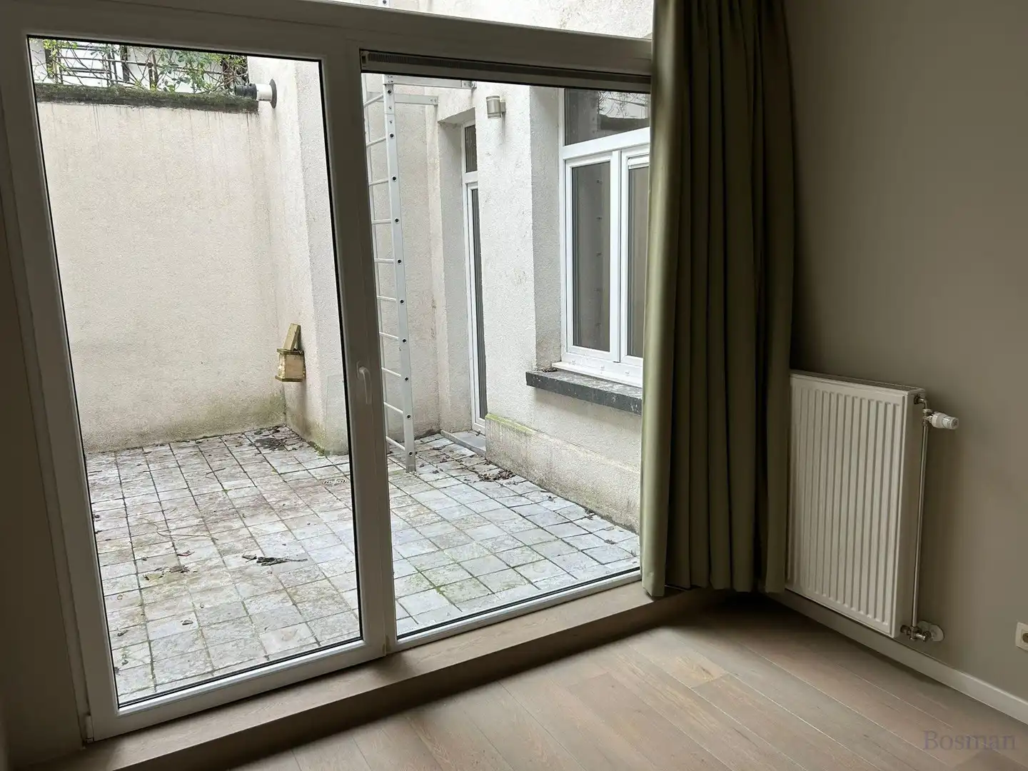Gelijkvloers appartement te huur in centrum Antwerpen foto 7