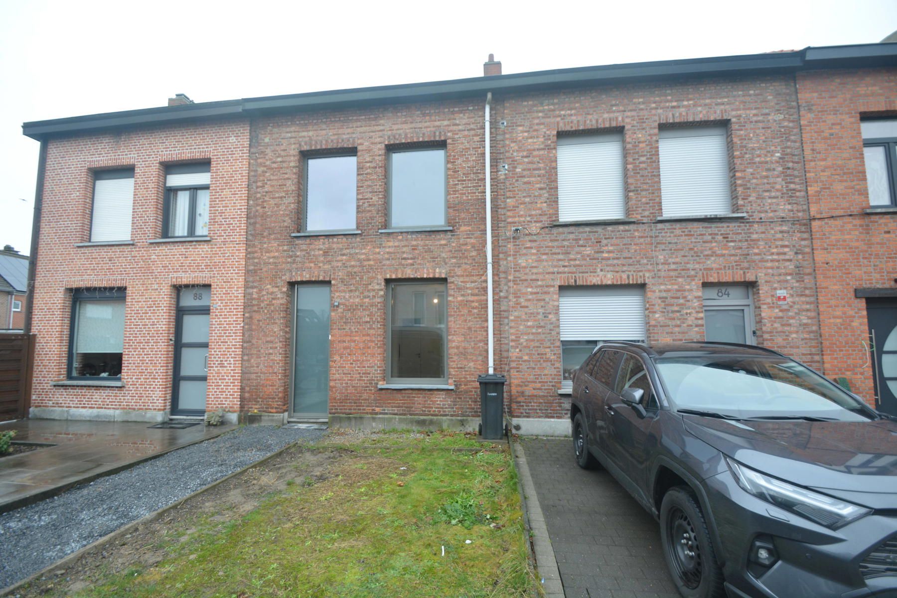 Gezellige woning met 3 slaapkamers en een tuintje foto {{pictureIndex}}