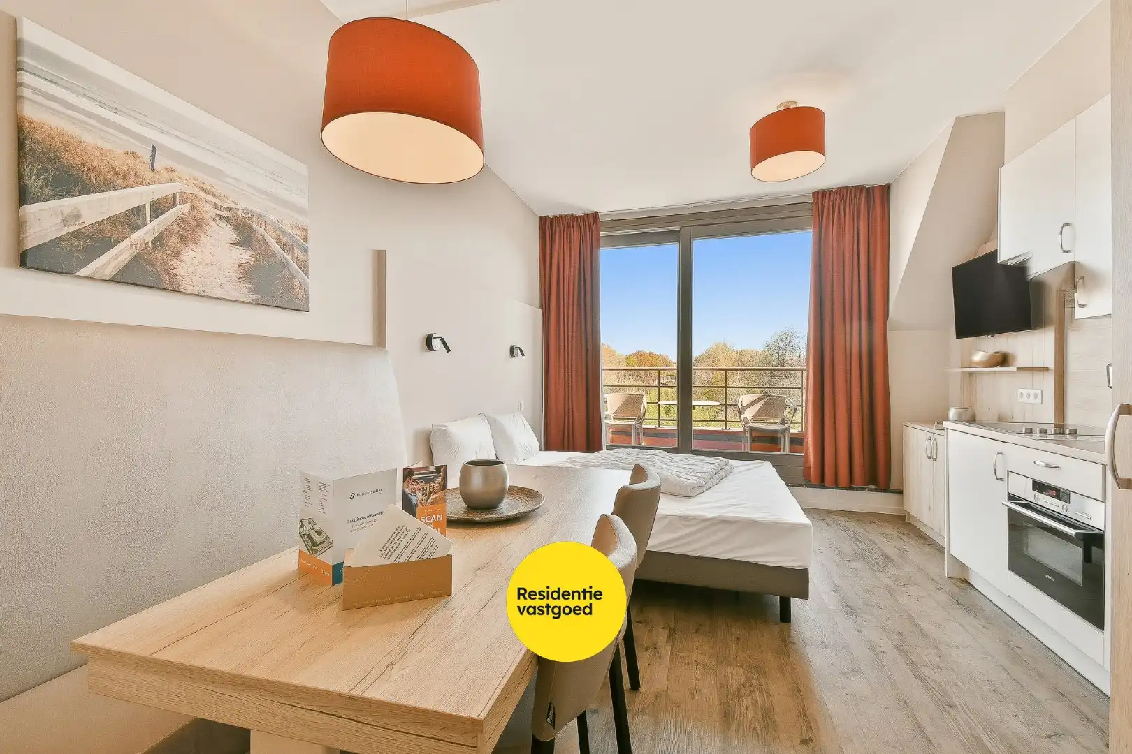 Vernieuwd gemeubeld vakantieappartement foto 2