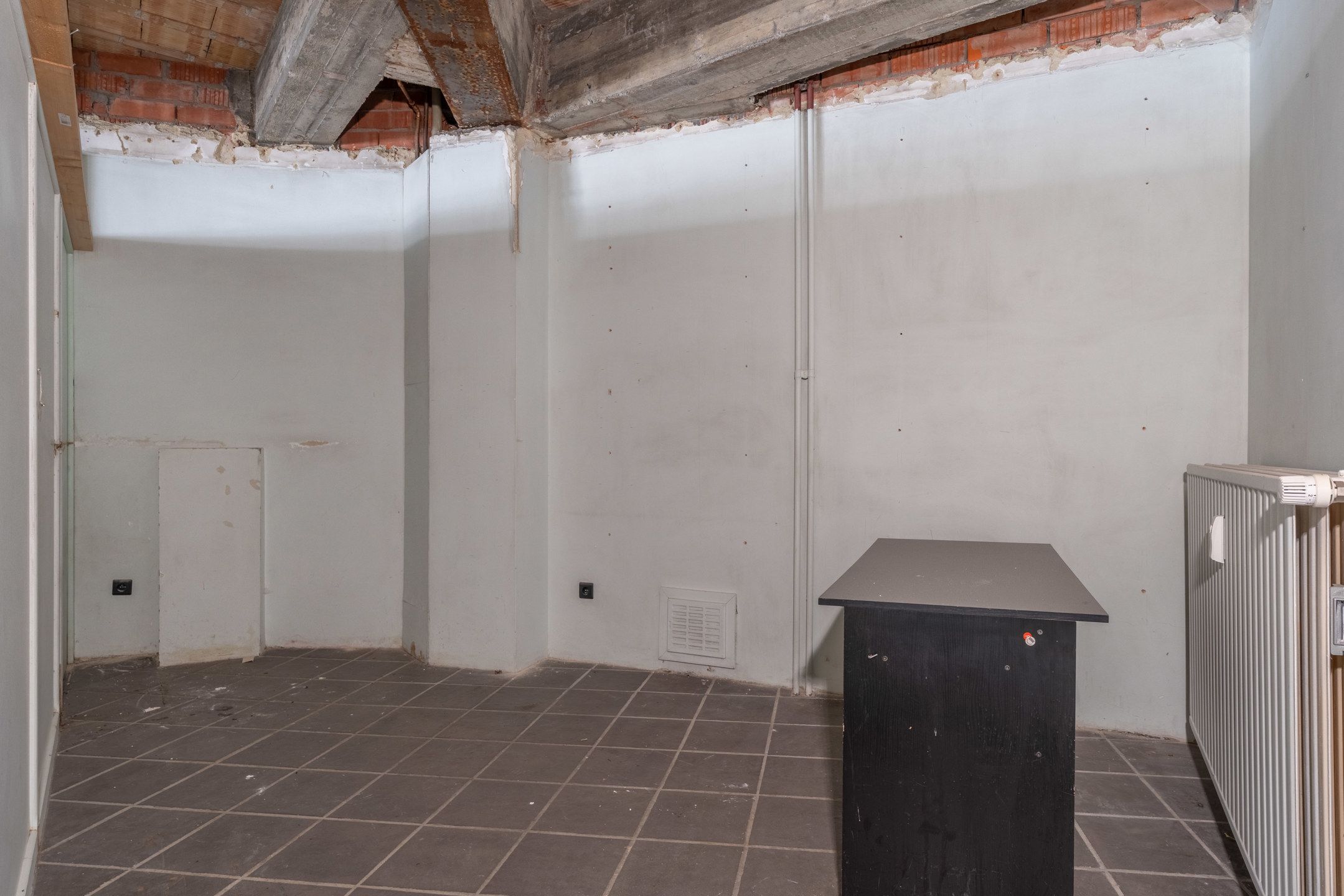 Ruim handelspand met mooie vitrinebreedte, op toplocatie! foto 11