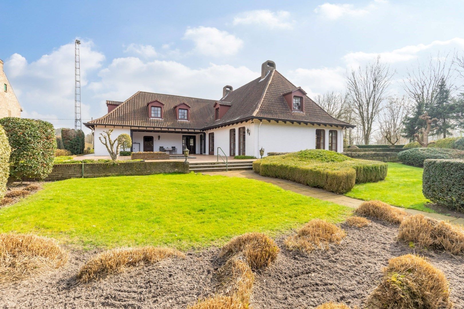 Klassieke villa met een enorme uitstraling foto 3