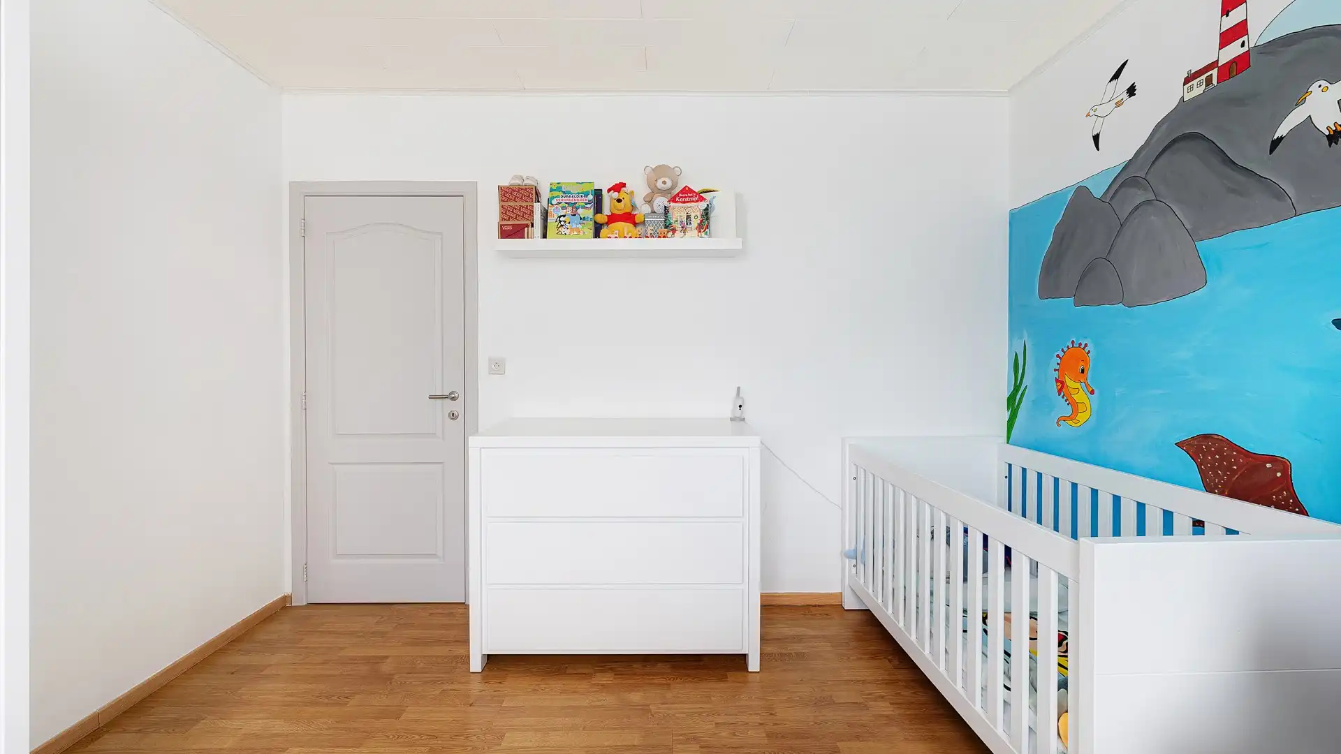 Instapklare woning met zonnige tuin in het centrum van Heist foto 24