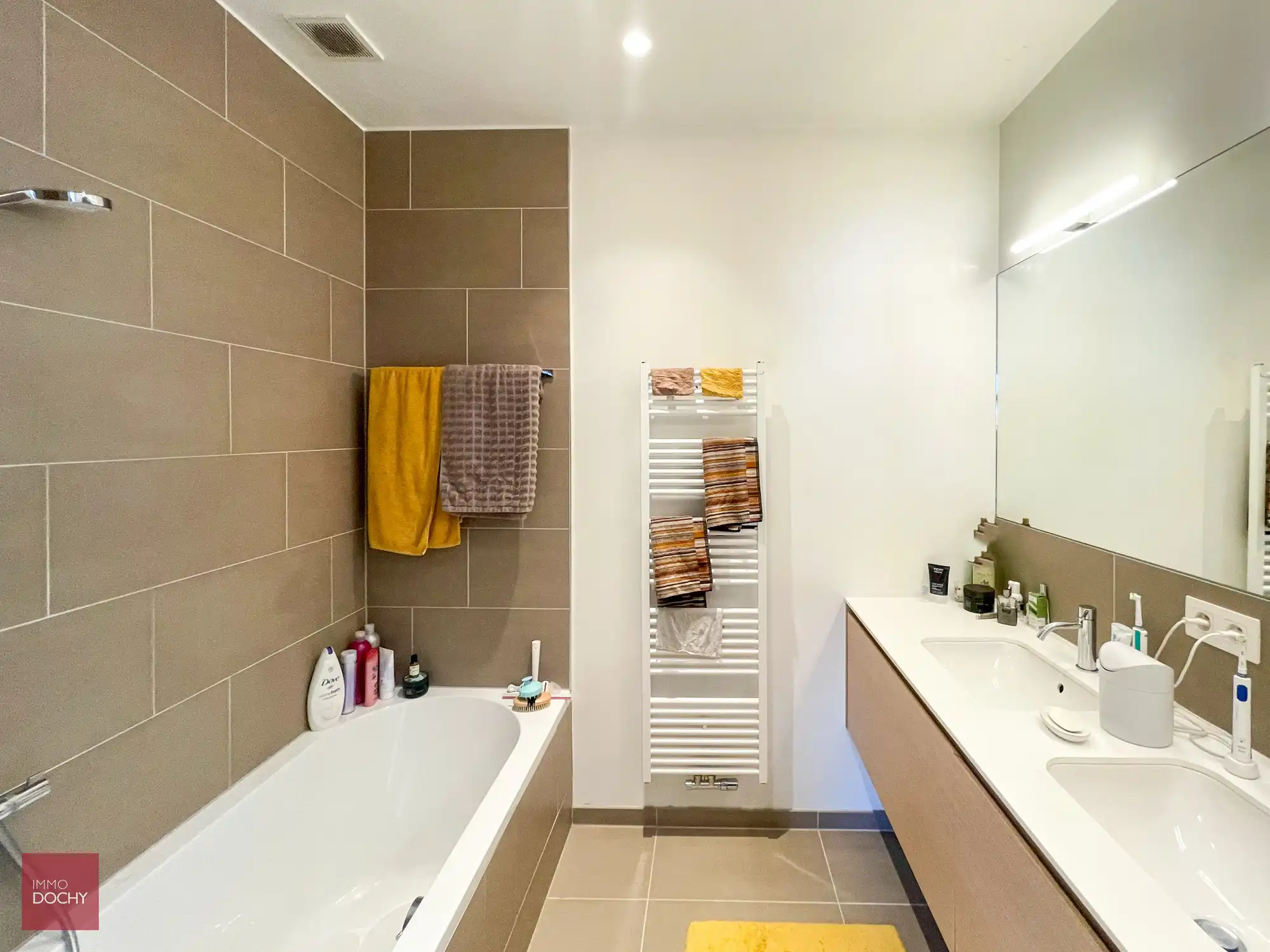 Zeer mooi energiezuinig appartement te huur nabij Sint-Rochuskerk foto 8