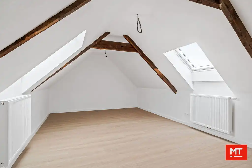 Instapklare halfopen woning met 3 slaapkamers, tuin en uitweg in de dorpskern van Ledegem foto 14