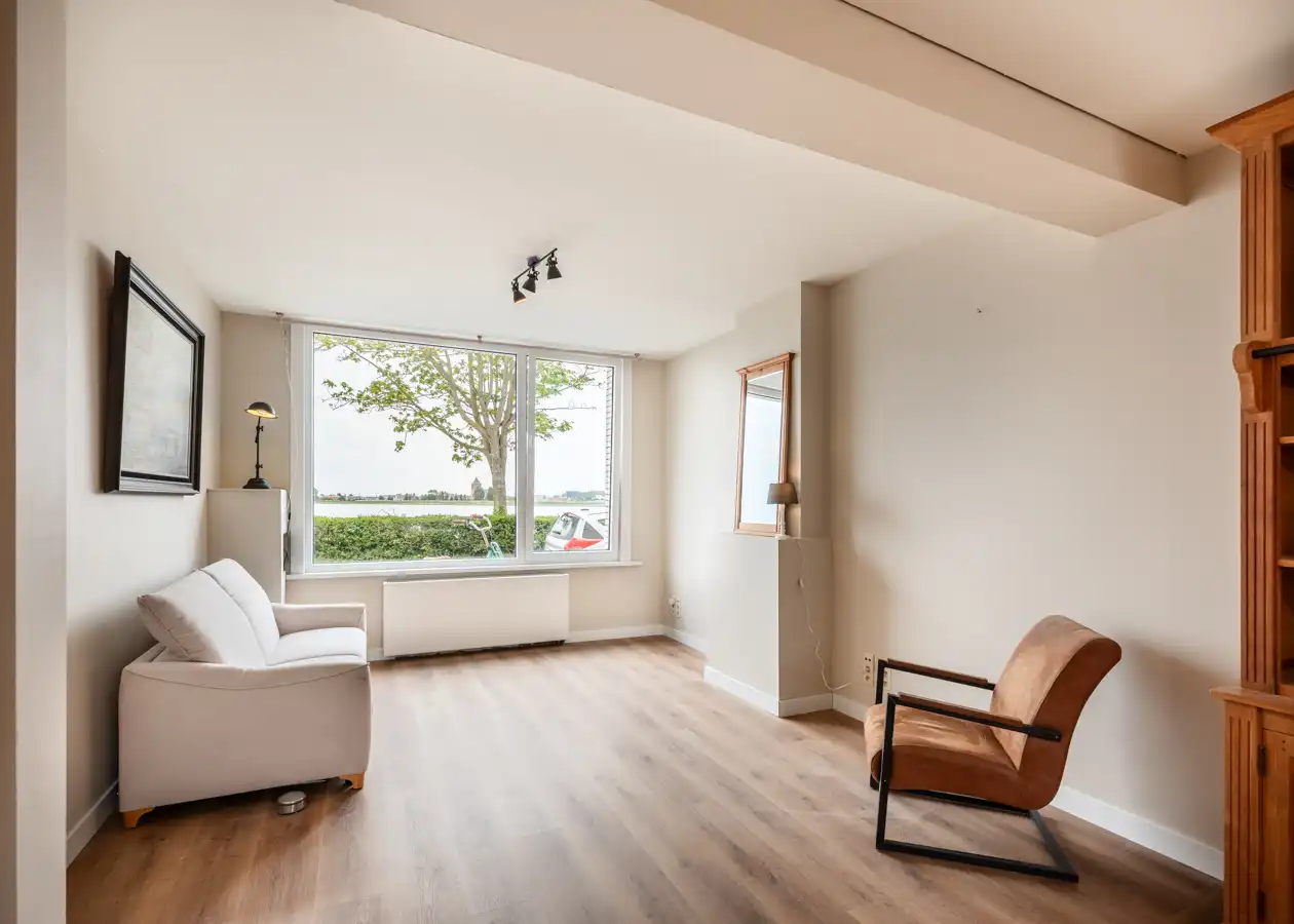 gezinswoning met 4 slaapkamers zicht op Spuikom foto 4
