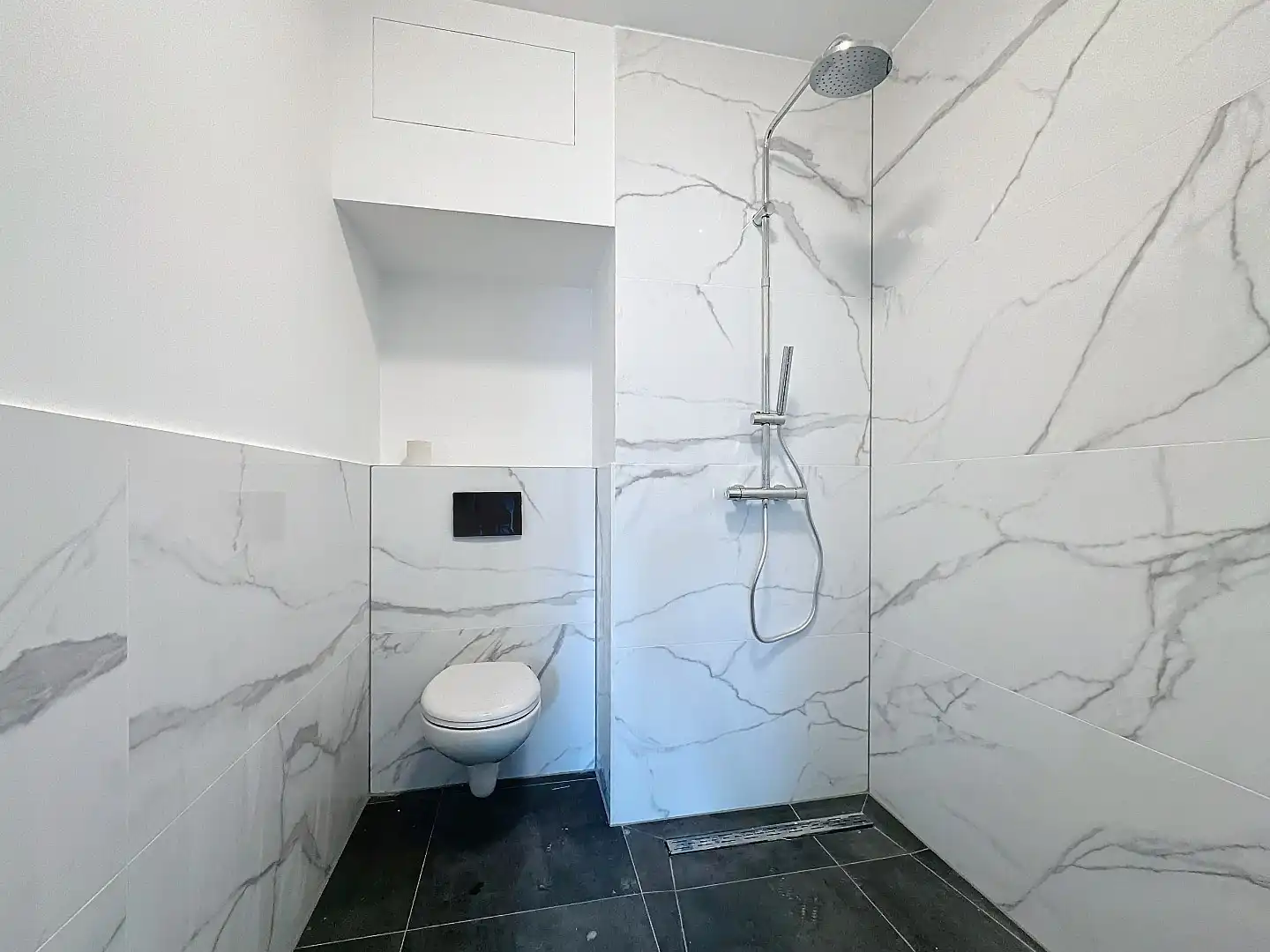 Gerenoveerd dakappartement in centrum Axel foto 7