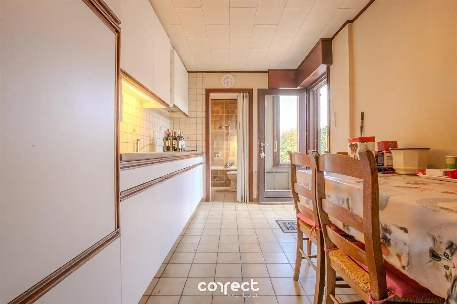 Landelijk gelegen woning met potentieel. foto 6