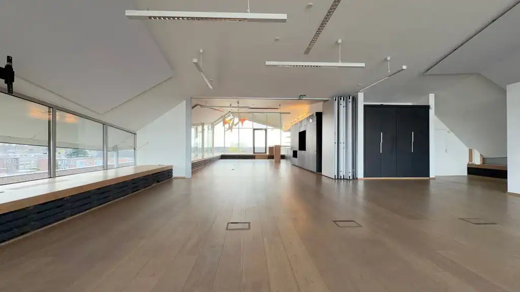 Modern kantoorgebouw te koop nabij oprit R4 in Gent foto 17