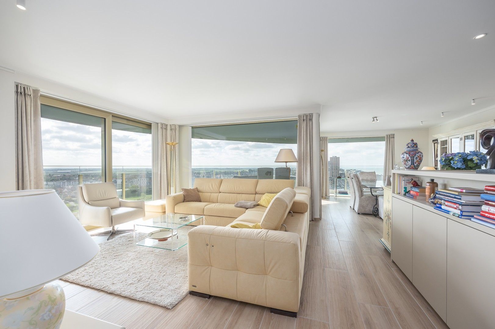 Appartement te koop foto 3