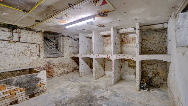 Ruime herenwoning met mogelijkheid handelsgelijkvloers/praktijkruimte/kantoren met woonst op 1 are 79 ca met stadstuintje foto 25