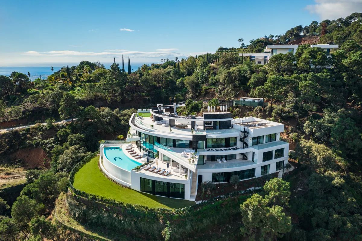 Ultieme luxe in La Zagaleta – adembenemende villa met panoramisch zeezicht foto 33