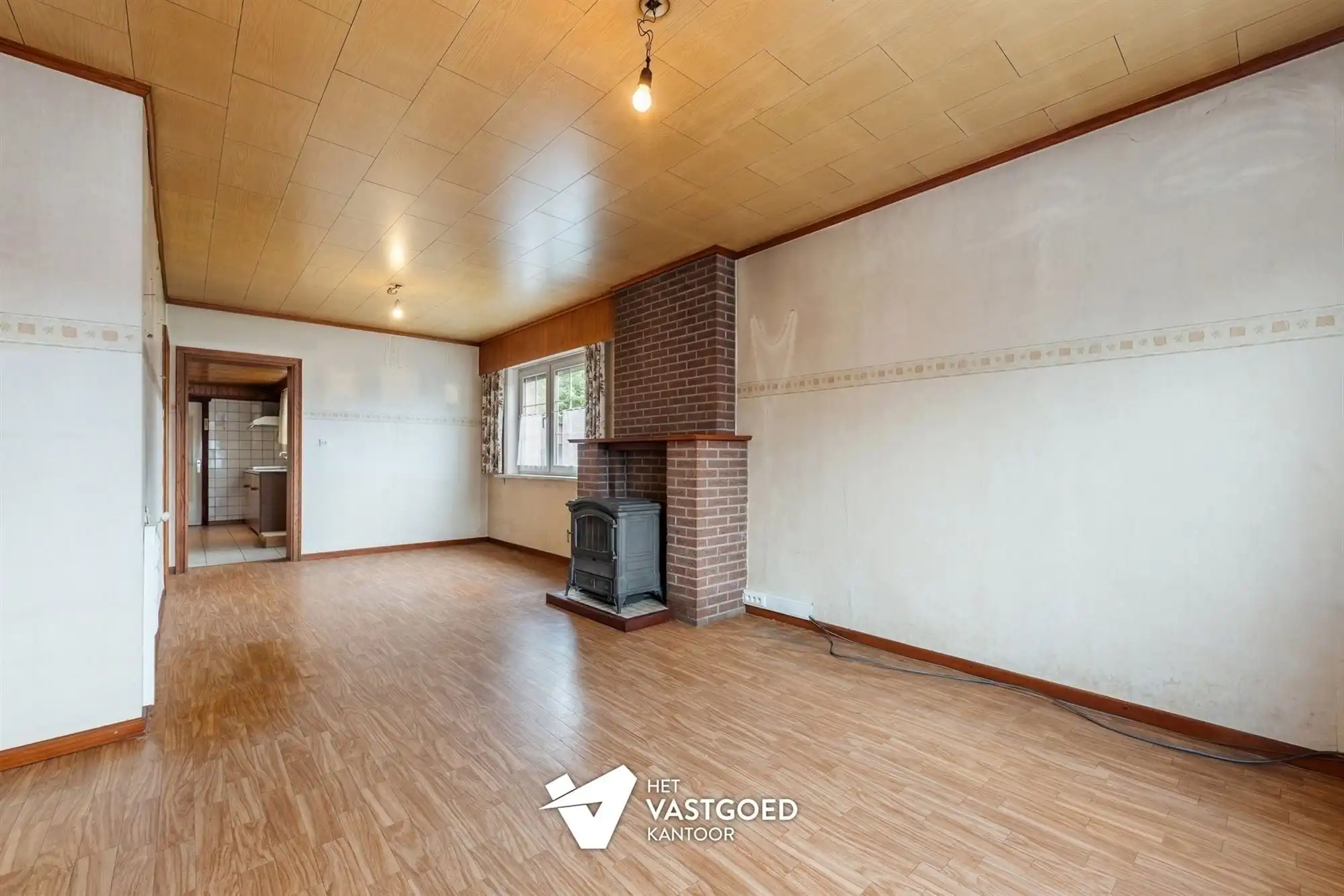CHARMANTE RENOVATIEWONING OP EEN RUIM PERCEEL VAN 11 ARE foto 9