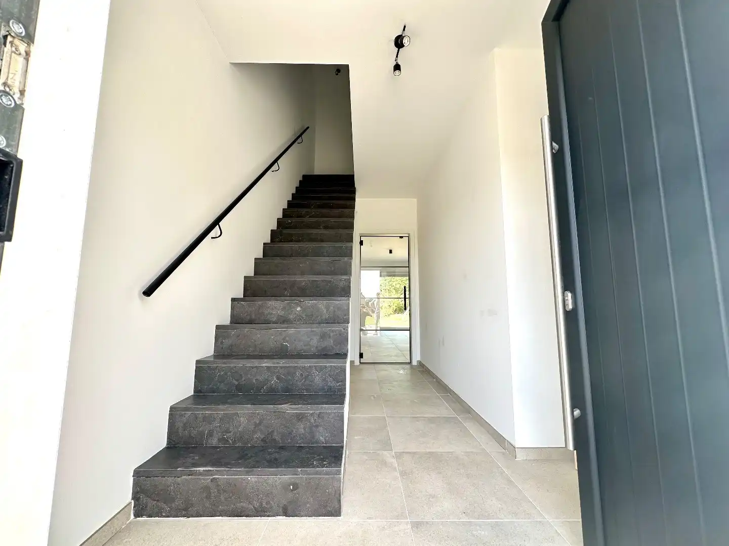 Nieuwbouwwoning te huur in Heers – energiezuinig, ruim en instapklaar foto 2