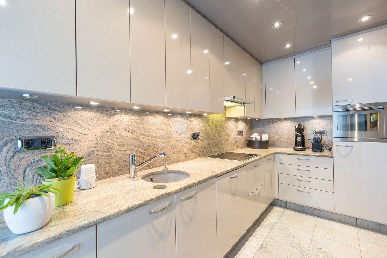 Klassevol appartement met zicht op het Wapenplein foto 9