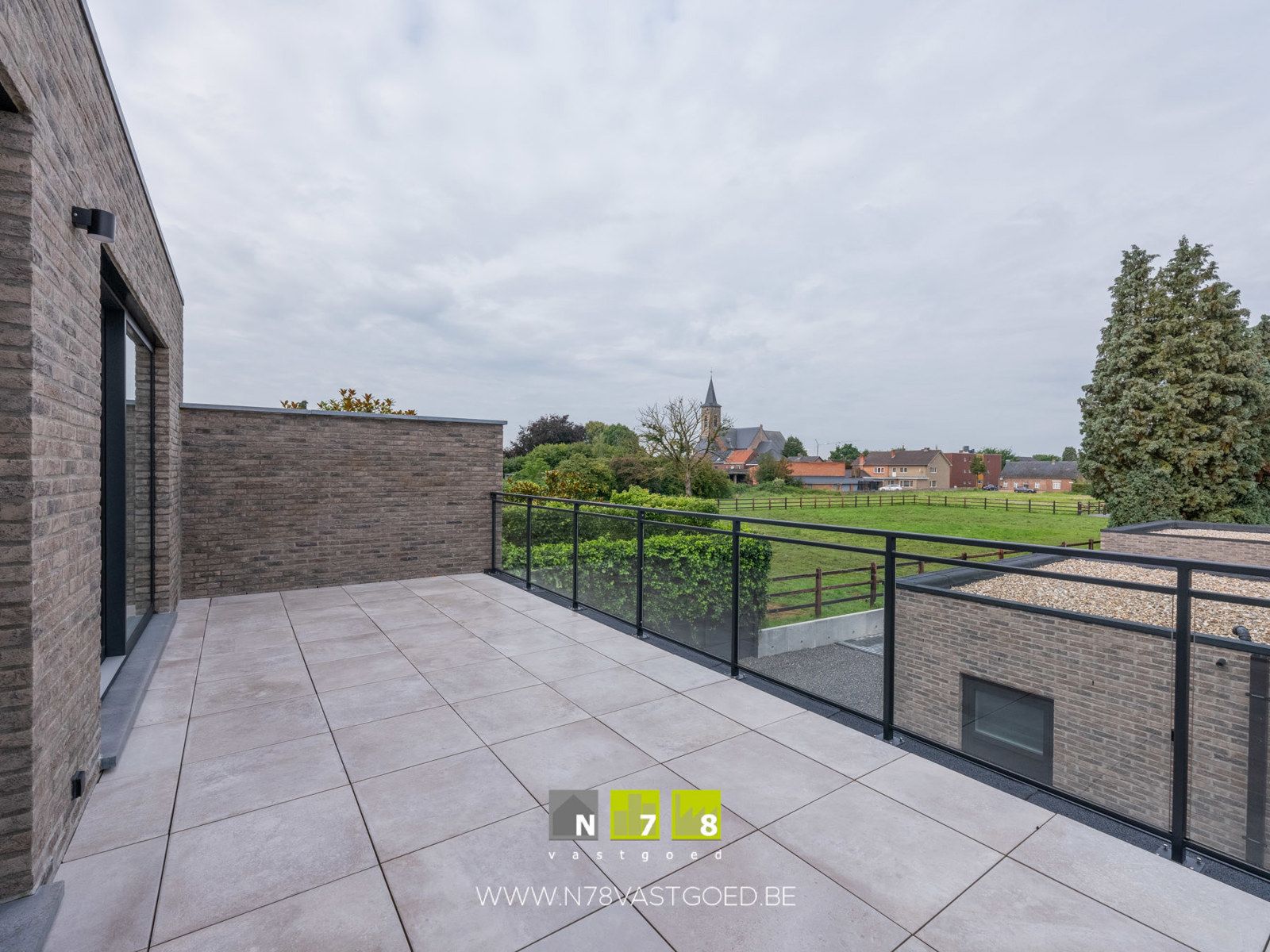 Appartement te huur foto 9