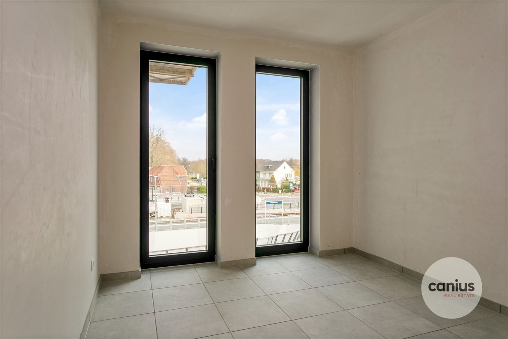 APPARTEMENT MET 2 SLPKS NABIJ HET CENTRUM foto 9