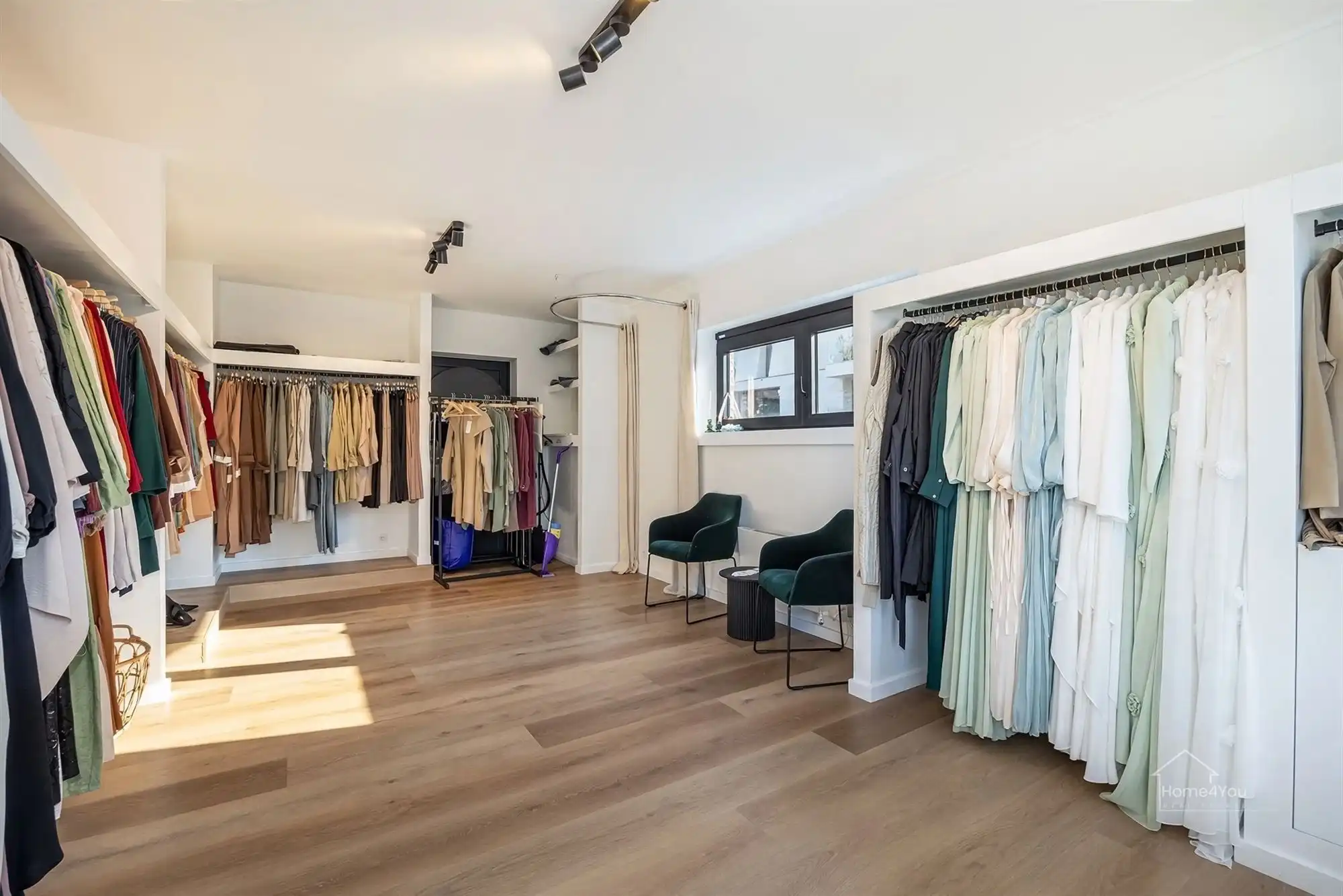 Prachtige woning met 4 slpk en een showroom in Bornem! foto 17