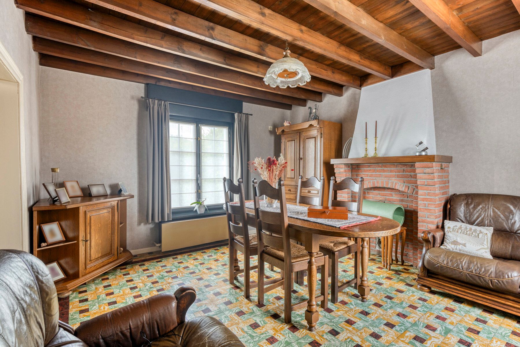 Woning omgeven door weilanden met 5 slaapkamers foto 16