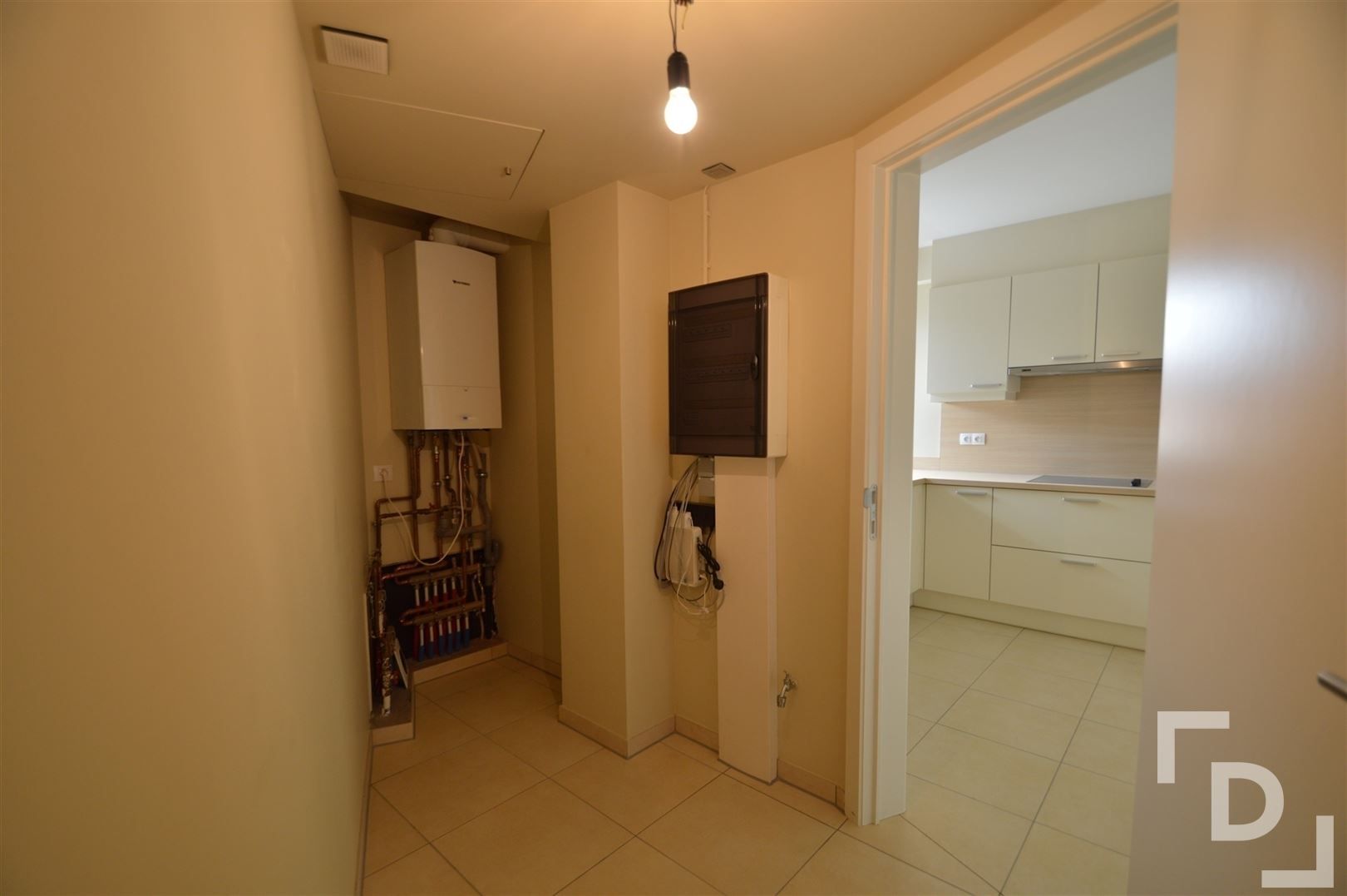 Centraal gelegen appartement met garage te huur. foto 9
