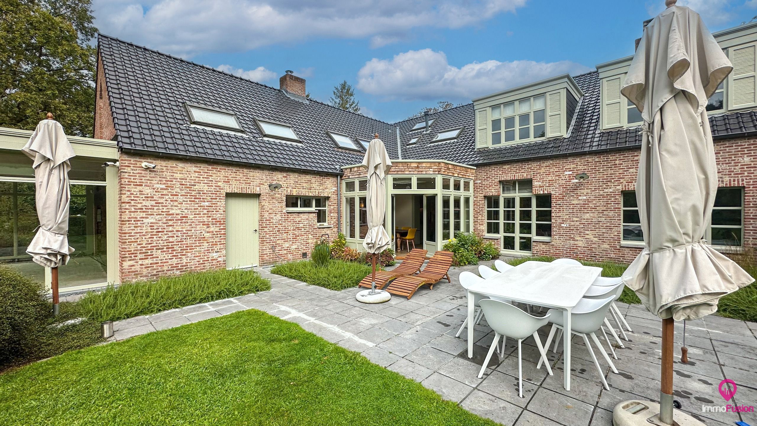 Uitzonderlijk gelegen villa met 5 slpks + zwembad op 1,97ha! foto 84