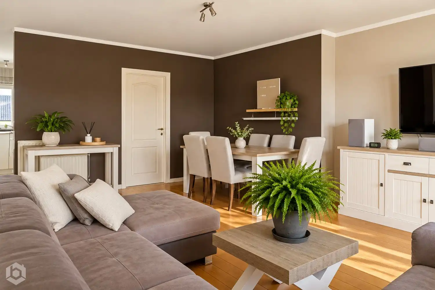 Instapklaar appartement met 2 slpkrs, riant terras en garage foto 4