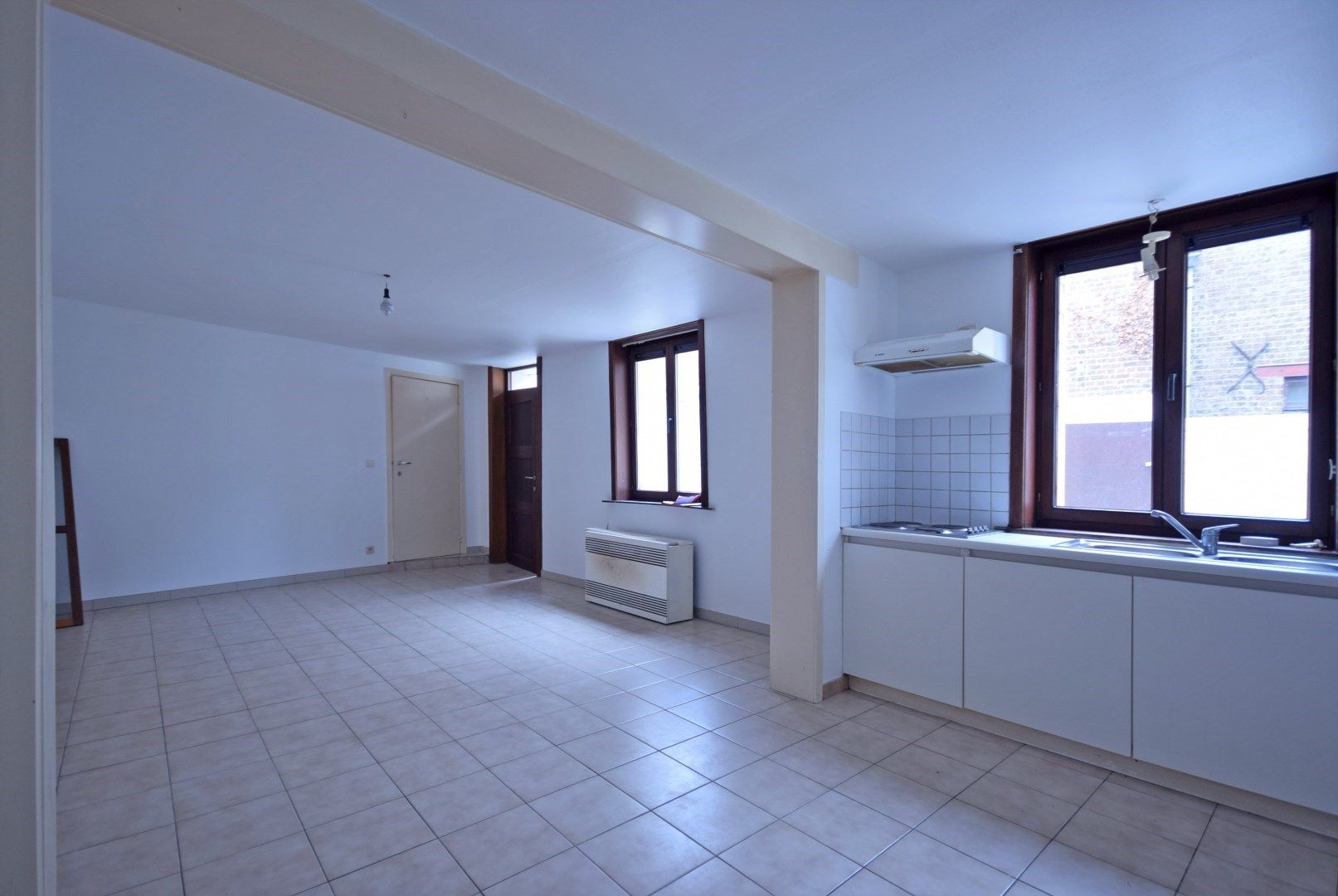 EENSLAAPKAMER APPARTEMENT NABIJ CENTRUM ROESELARE  foto 3