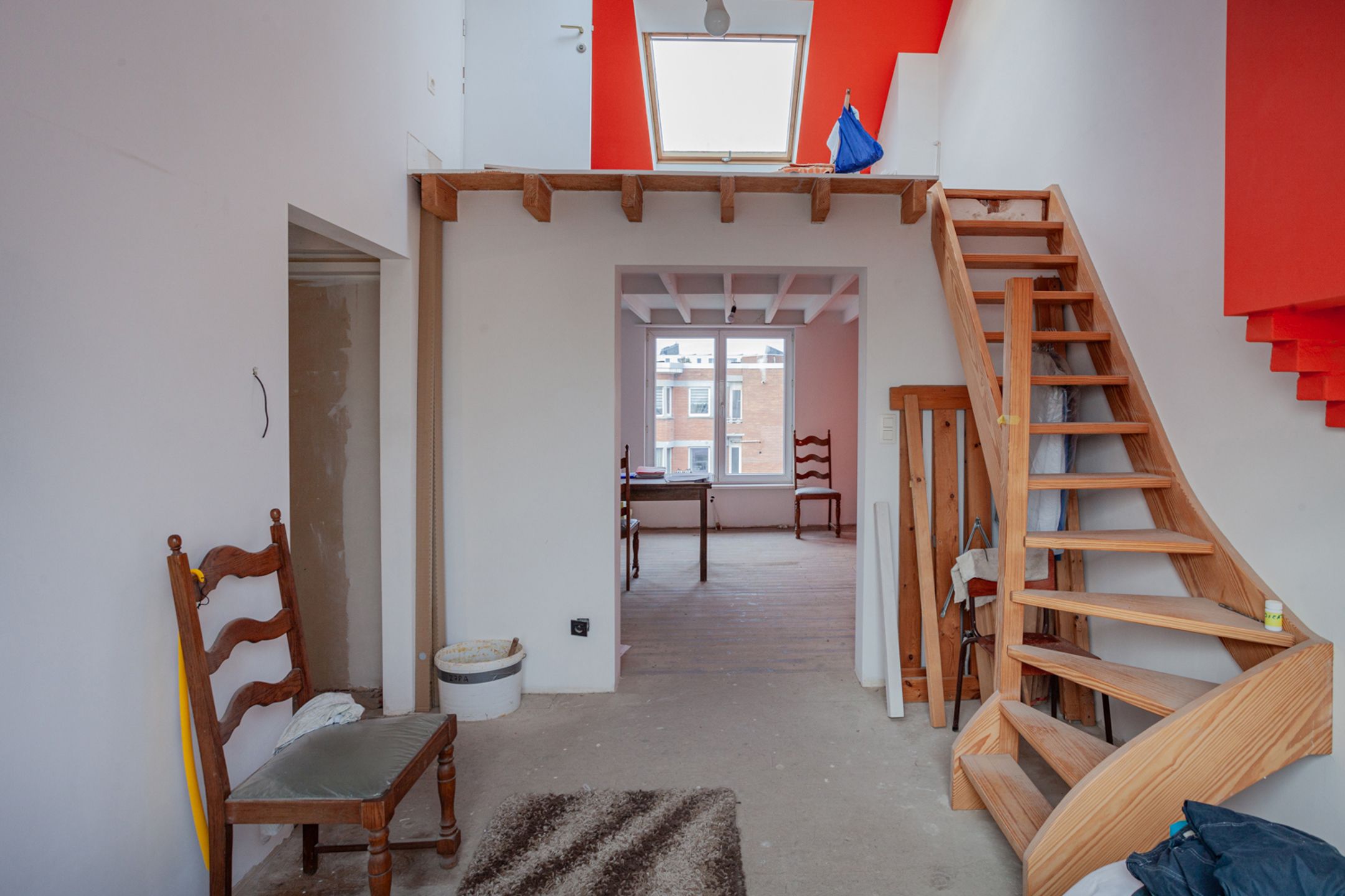 Verder te renoveren opbrengsteigendom met 4 units foto 9
