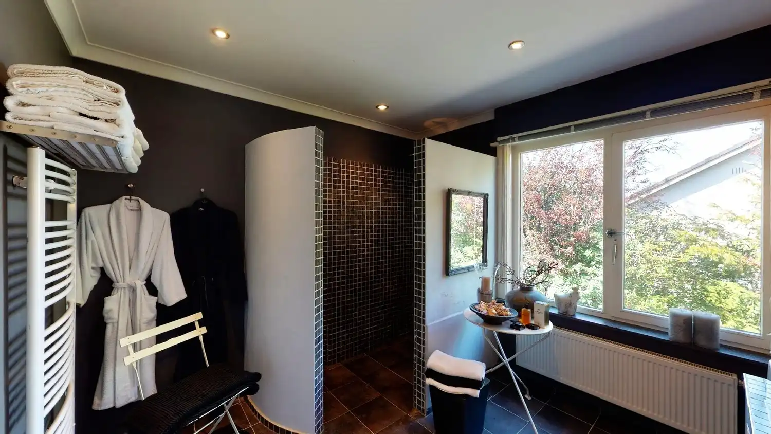 Rustig gelegen luxe-bungalow op een royaal groen perceel van 1.882m² in Tessenderlo foto 17