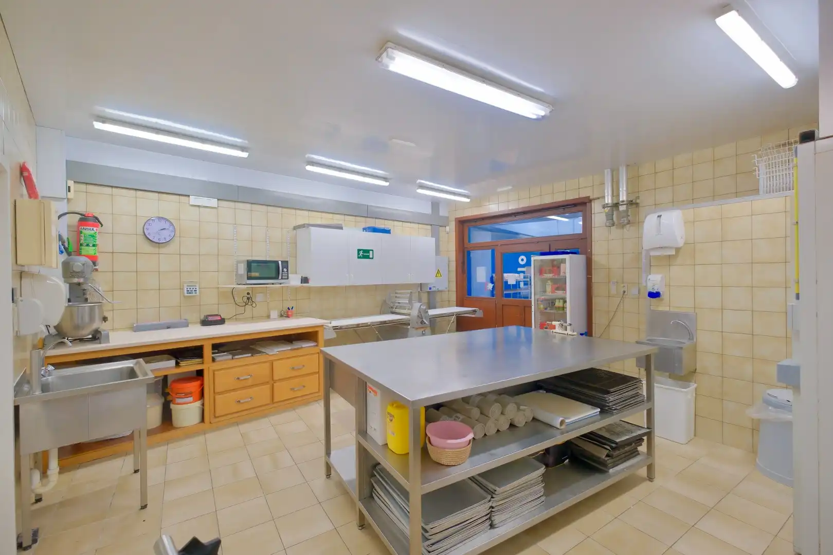 Lichtervelde - Handelswoning met 5 slpks op toplocatie! foto 12