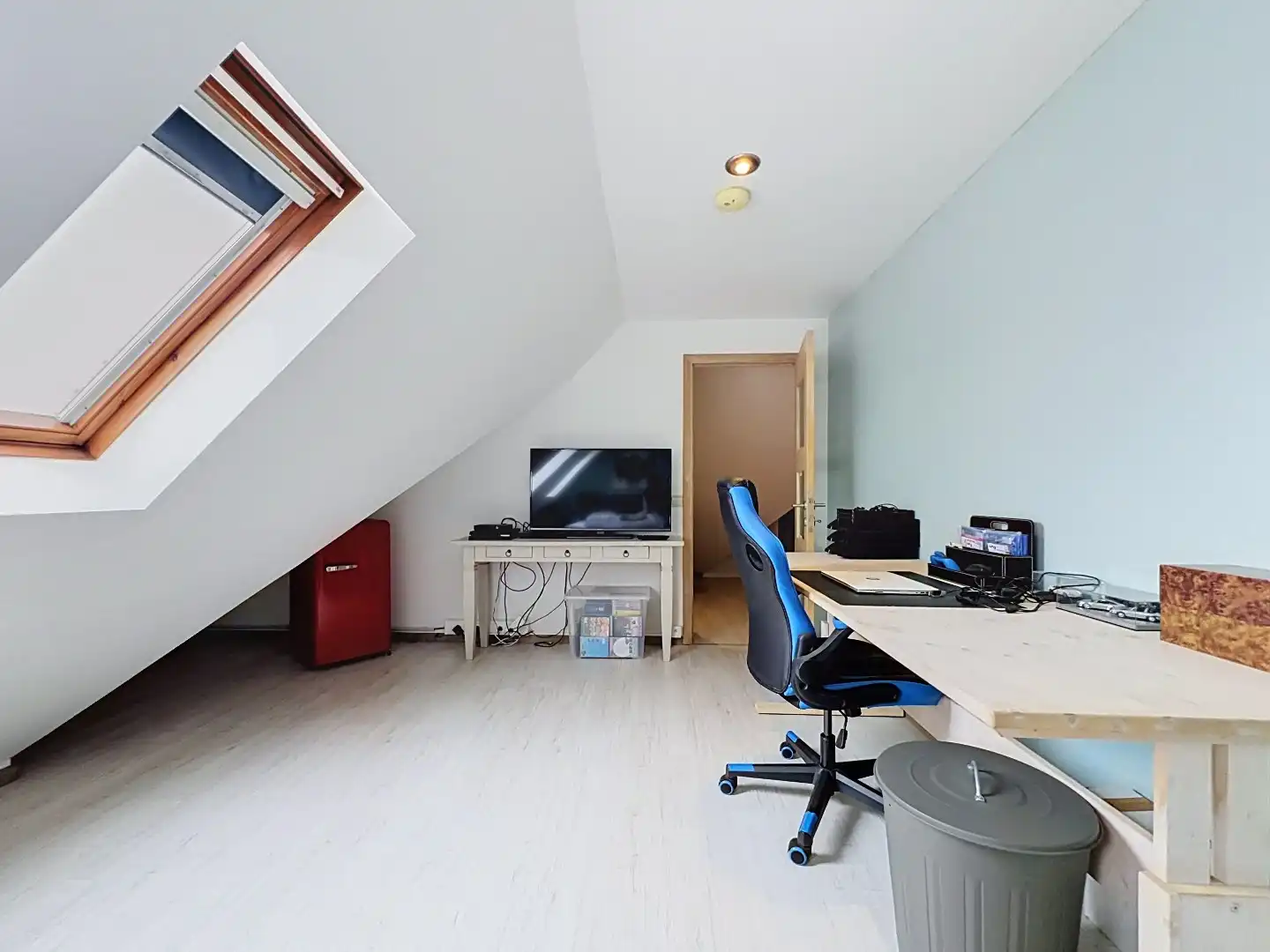Ruim duplex appartement met 4 slaapkamers, garage en energielabel C in Oostende, bouwjaar 1989 foto 16