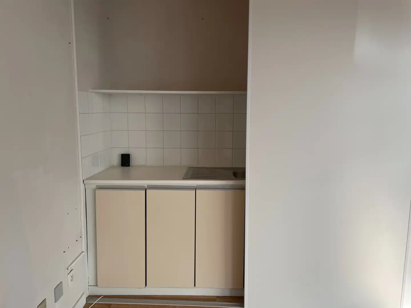 Handelspand te huur nabij de zeedijk foto 5