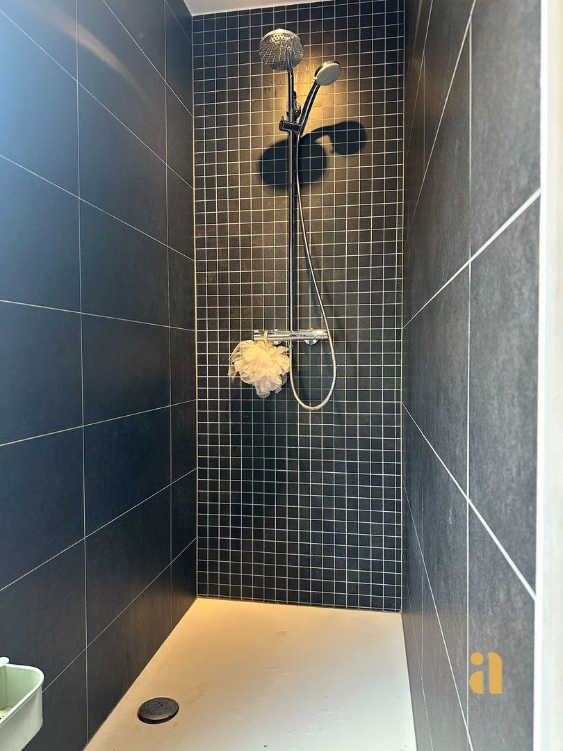Lichtrijke woning in een gezellige leefstraat foto 10