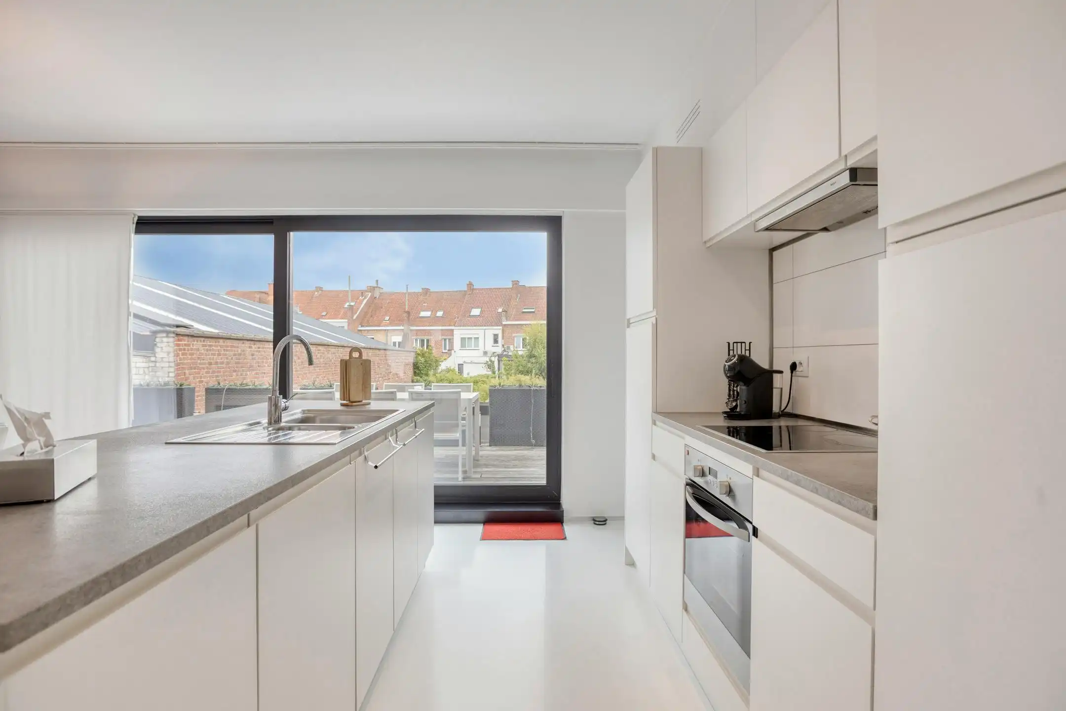 Verhuurde opbrengsteigendom met handelsruimte en duplex  foto 15