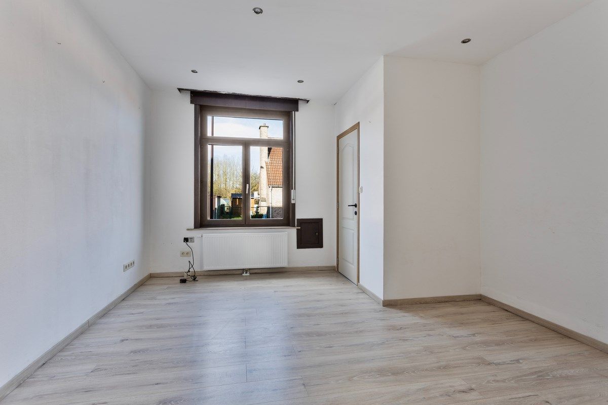 Gezellige 2-gevelwoning te koop in Lennik foto 4