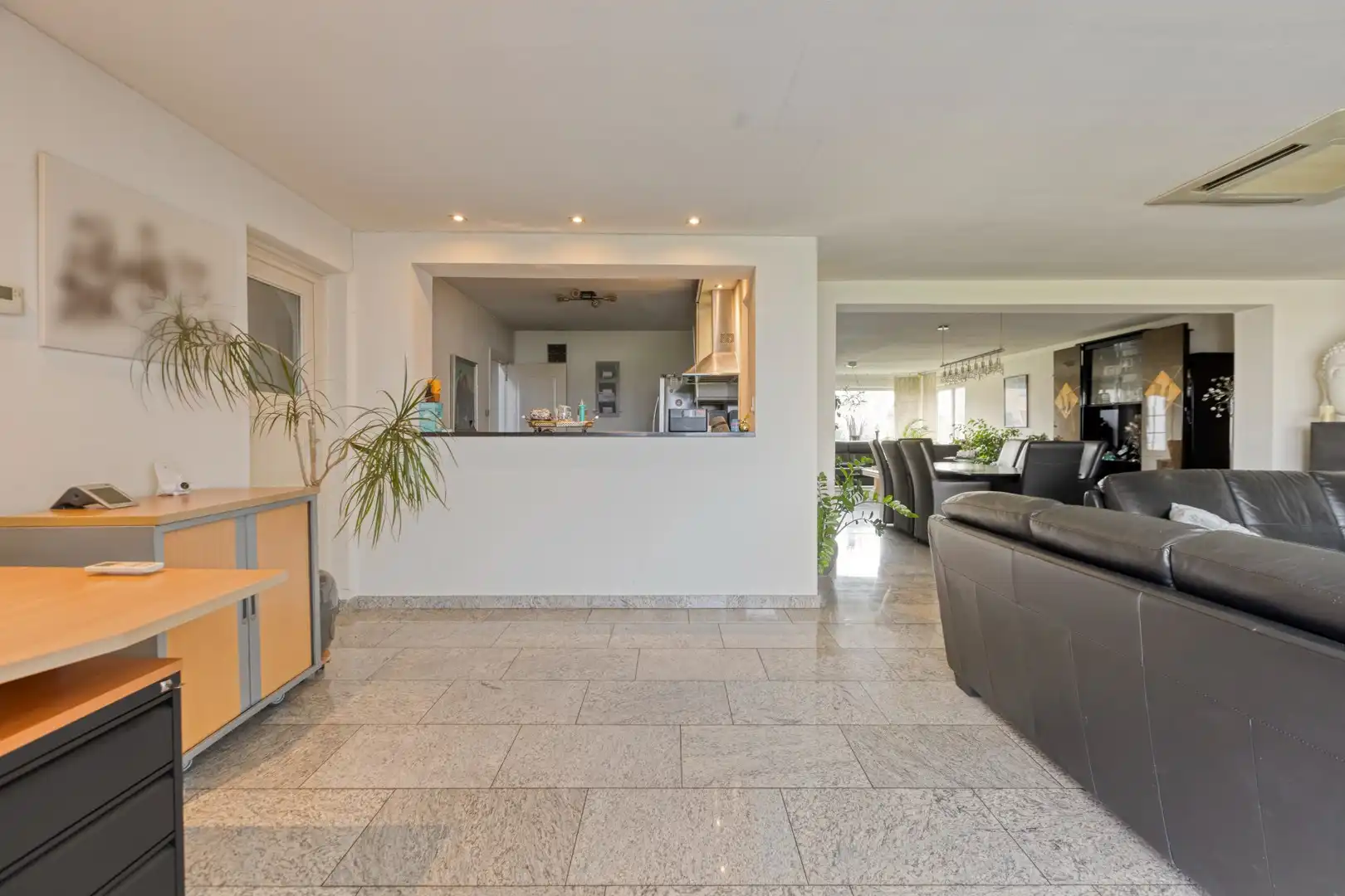 Charmante gezinswoning op ruim perceel foto 17