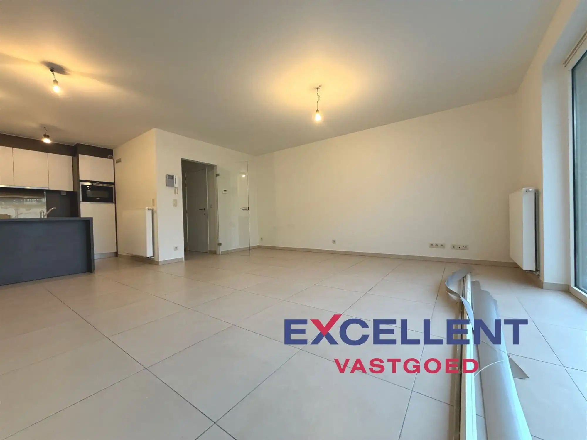 Instapklaar gelijkvloers appartement centrum Deinze foto 2