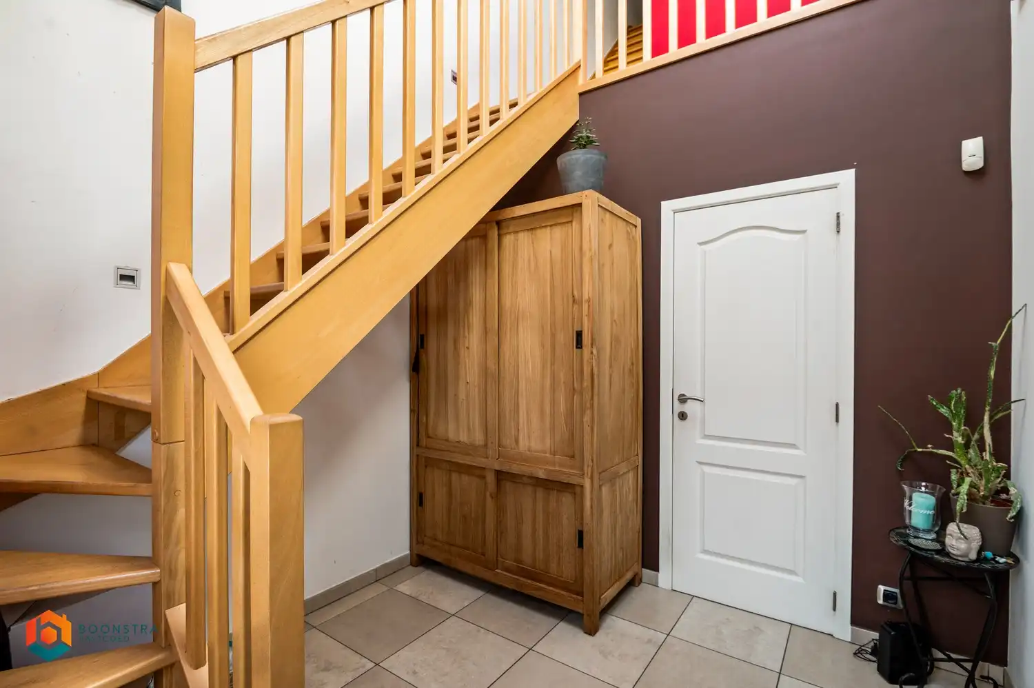 Instapklare woning met 5 slpkrs, zwembad en leuke tuin te Schiplaken foto 13