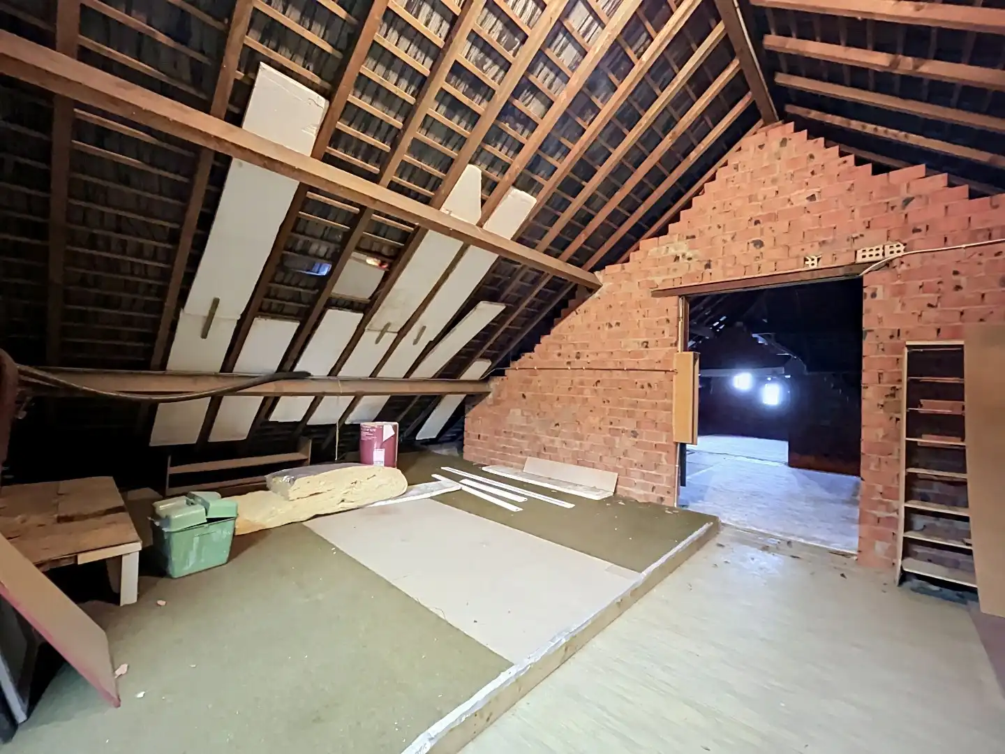 Instapklare bungalow met 3 slaapkamers, zuidgerichte tuin en uitbreidingspotentieel foto 18
