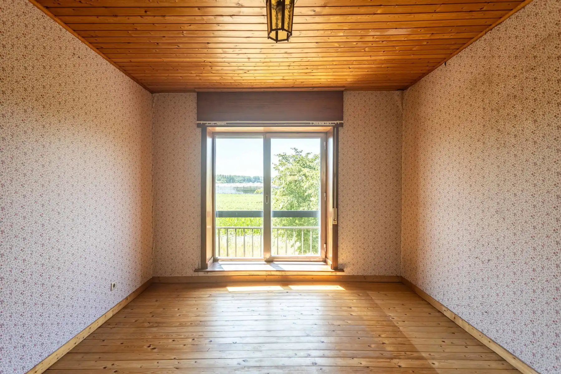 Te renoveren woning met grote tuin en atelier op toplocatie! foto 22