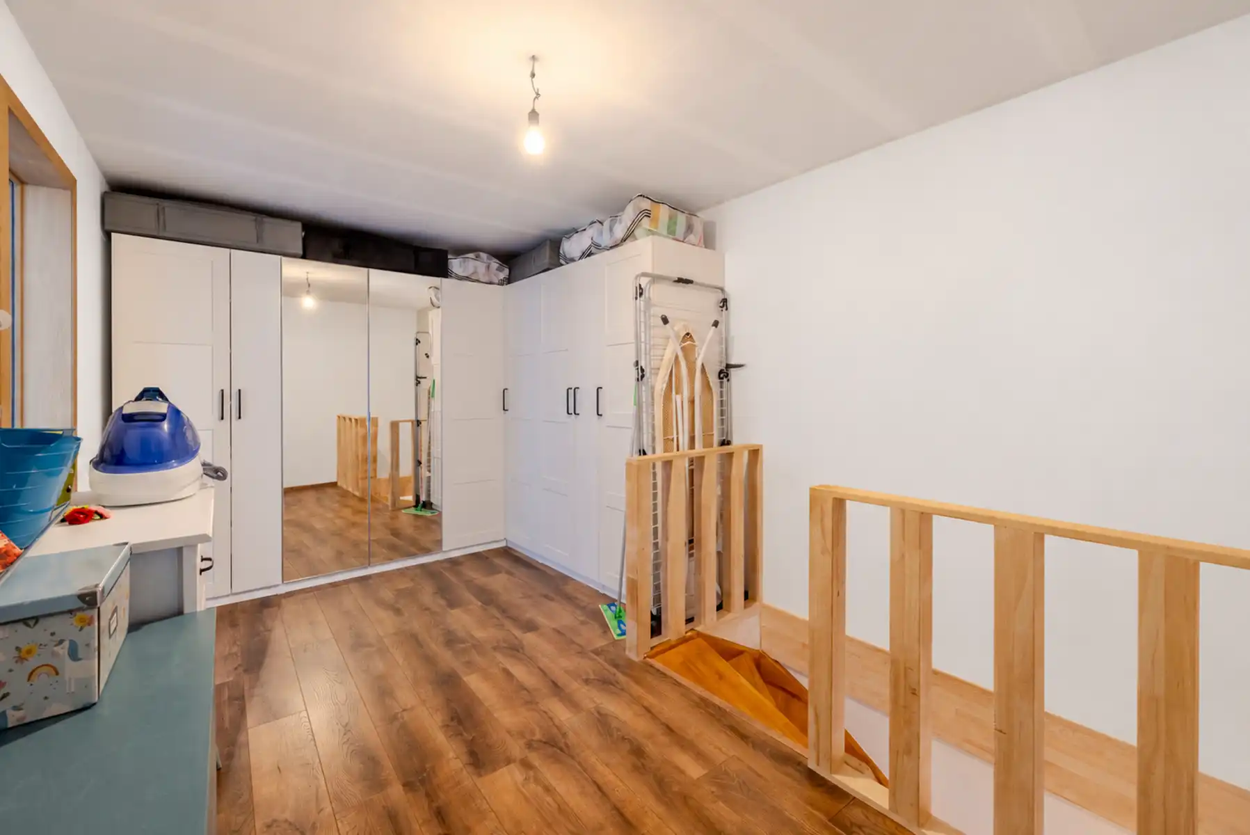 Gerenoveerde woning met tuin via servitude bereikbaar met 3 slpks foto 13