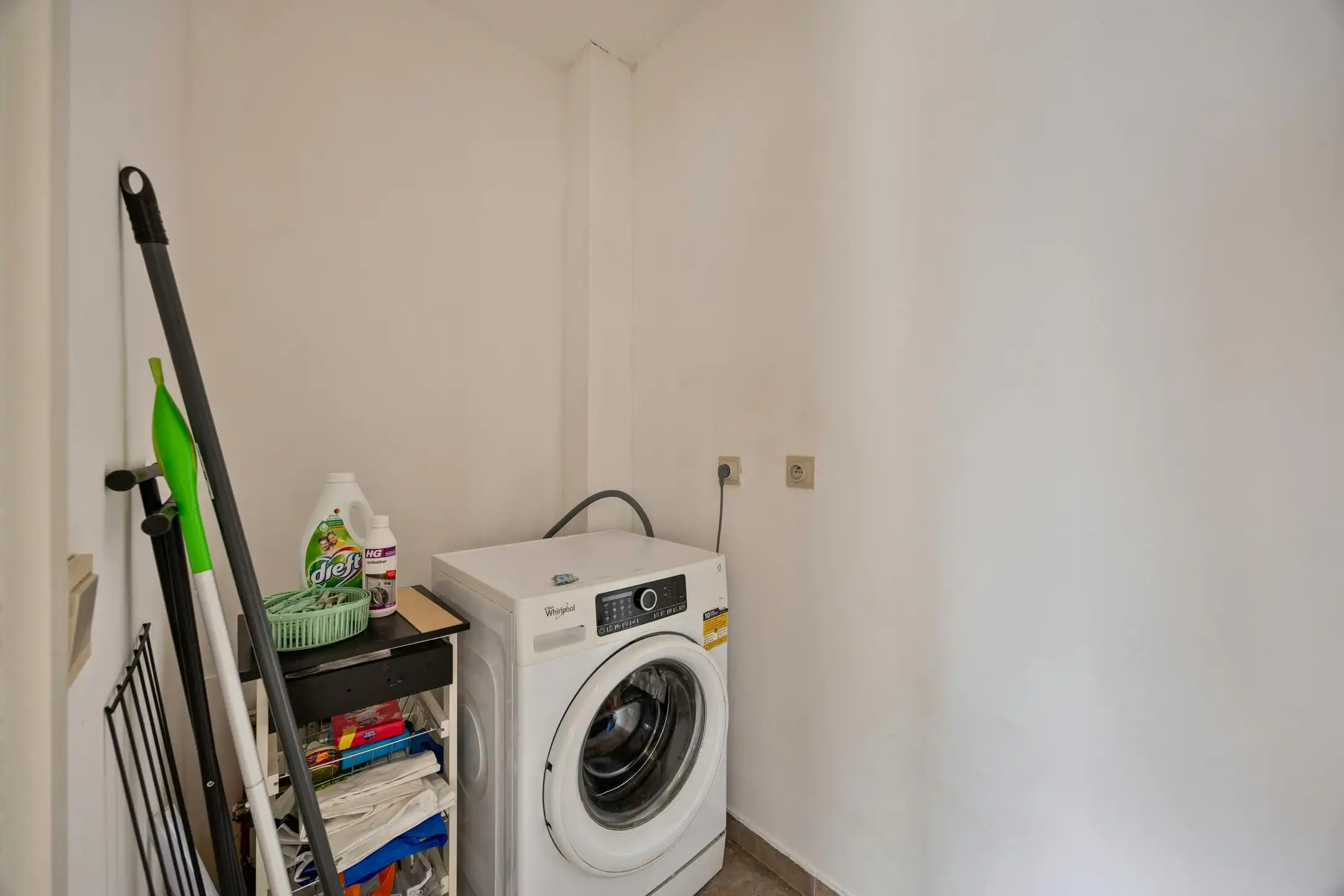 Leuk appartement in centrum Maaseik te koop foto 7