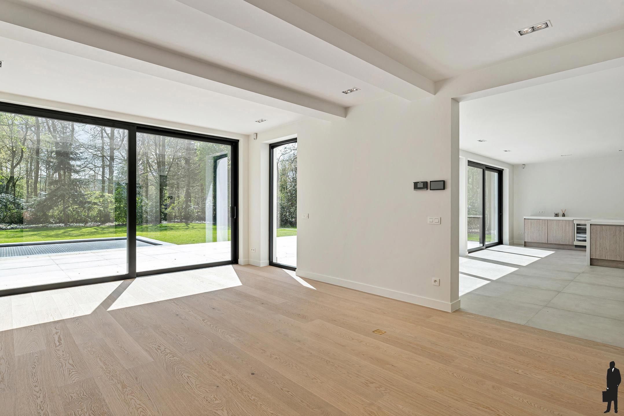 Gerenoveerde villa (ca. 3.628 m²) in een doodlopende straat! foto 12