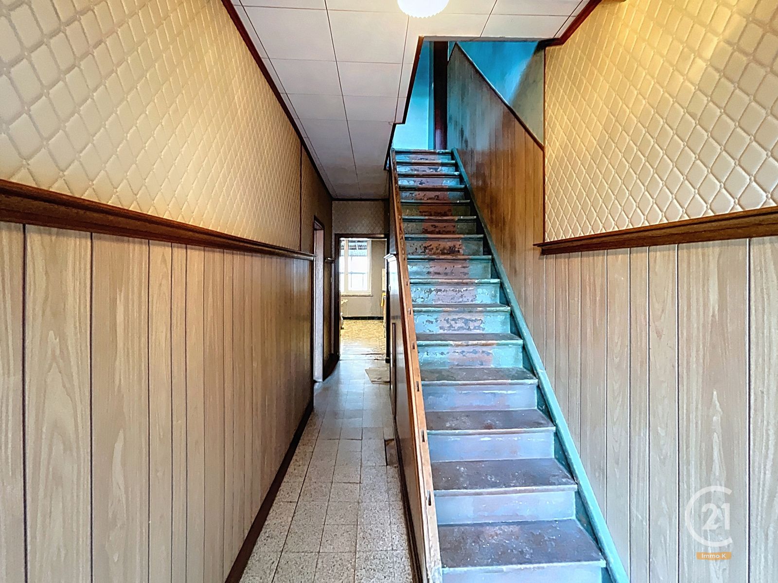 Te renoveren huis met garage en tuin - ook mog. voor handel foto 6