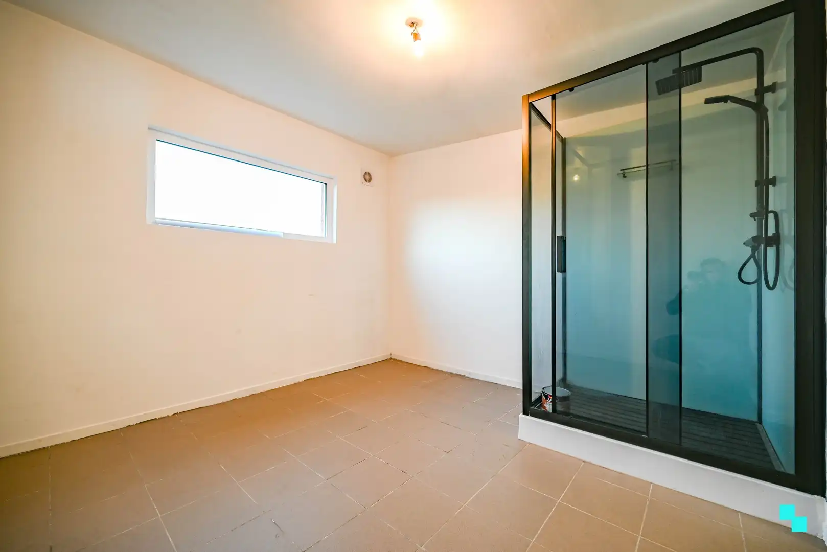 Ééngezinswoning in het hartje van Oostrozebeke foto 8