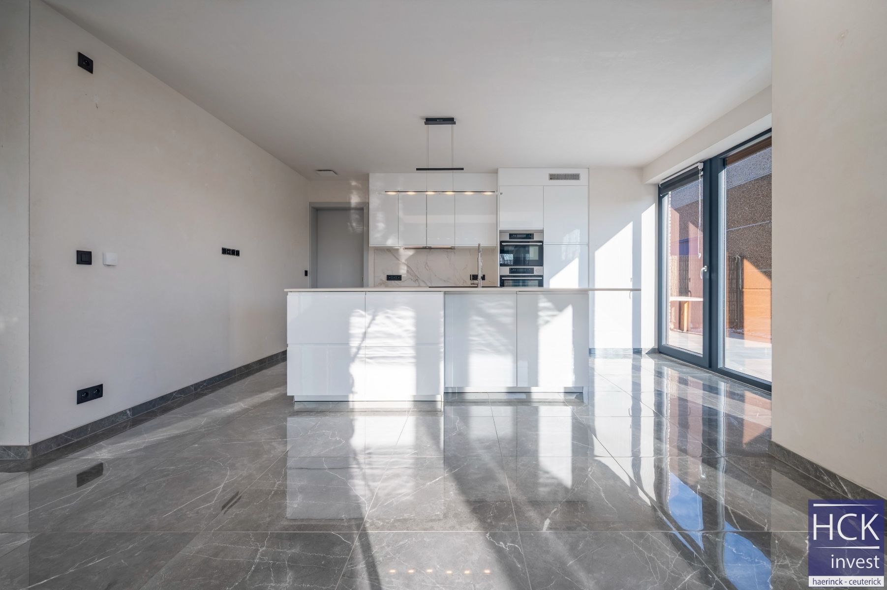 ZULTE - Uitzonderlijk ruime nieuwbouwwoning met high-end afwerking! foto 10