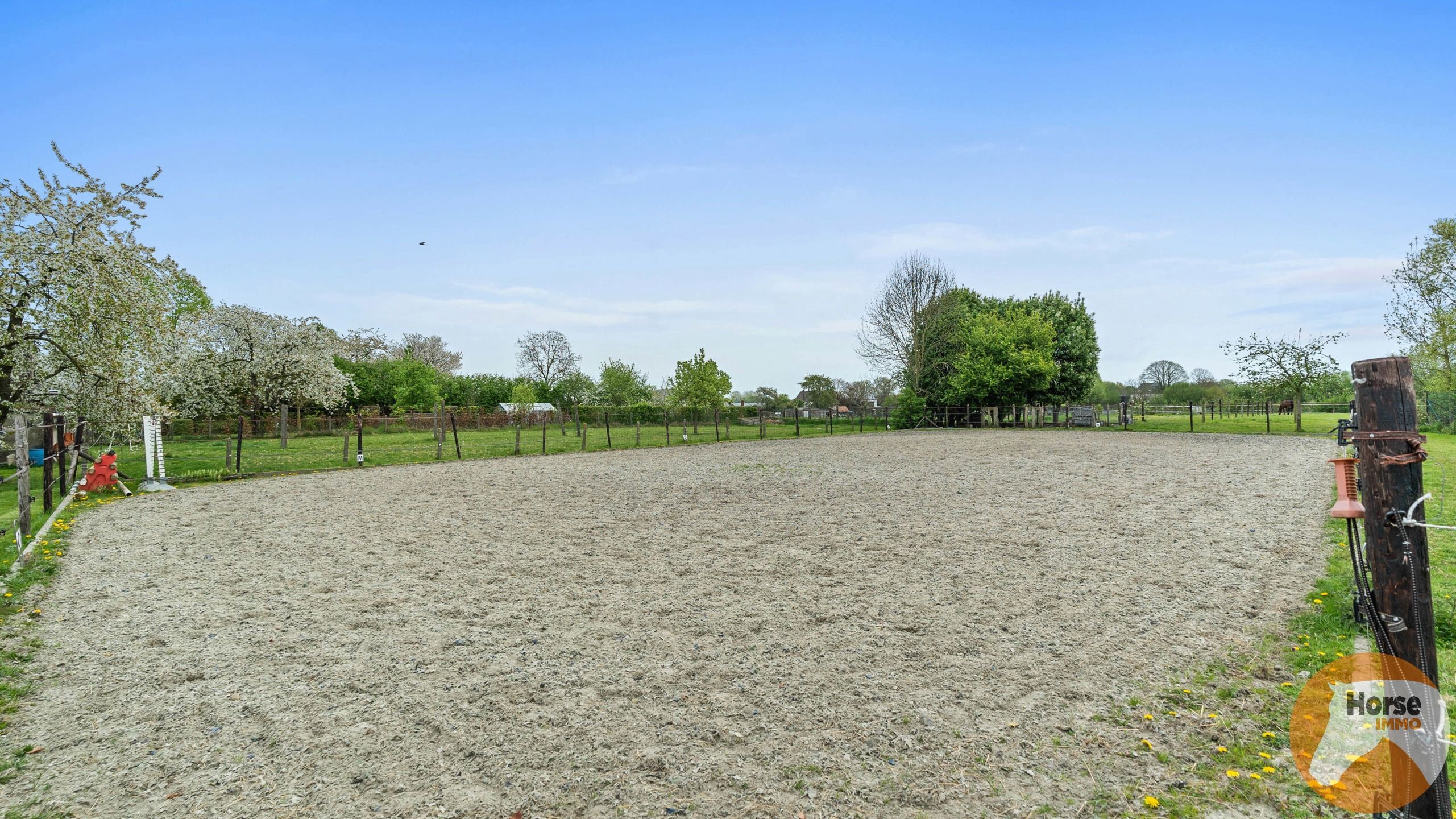  MERCHTEM - Deels gerenoveerde hoeve met stallen op 3,5Ha foto 19