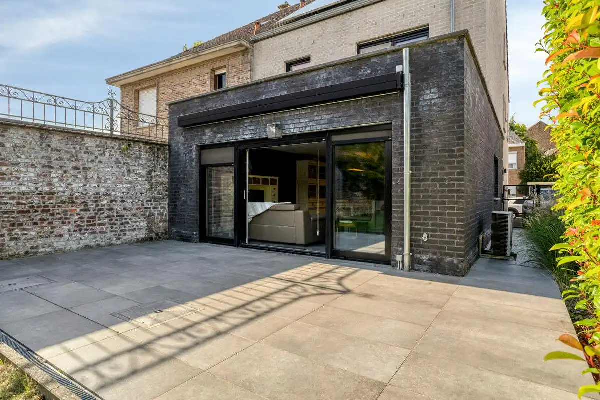 Moderne en energiezuinige halfopen bebouwing te koop foto 31