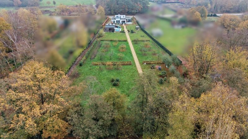 Moderne villa 247m² met bijgebouw-garage en zwembad op 58 are foto 4